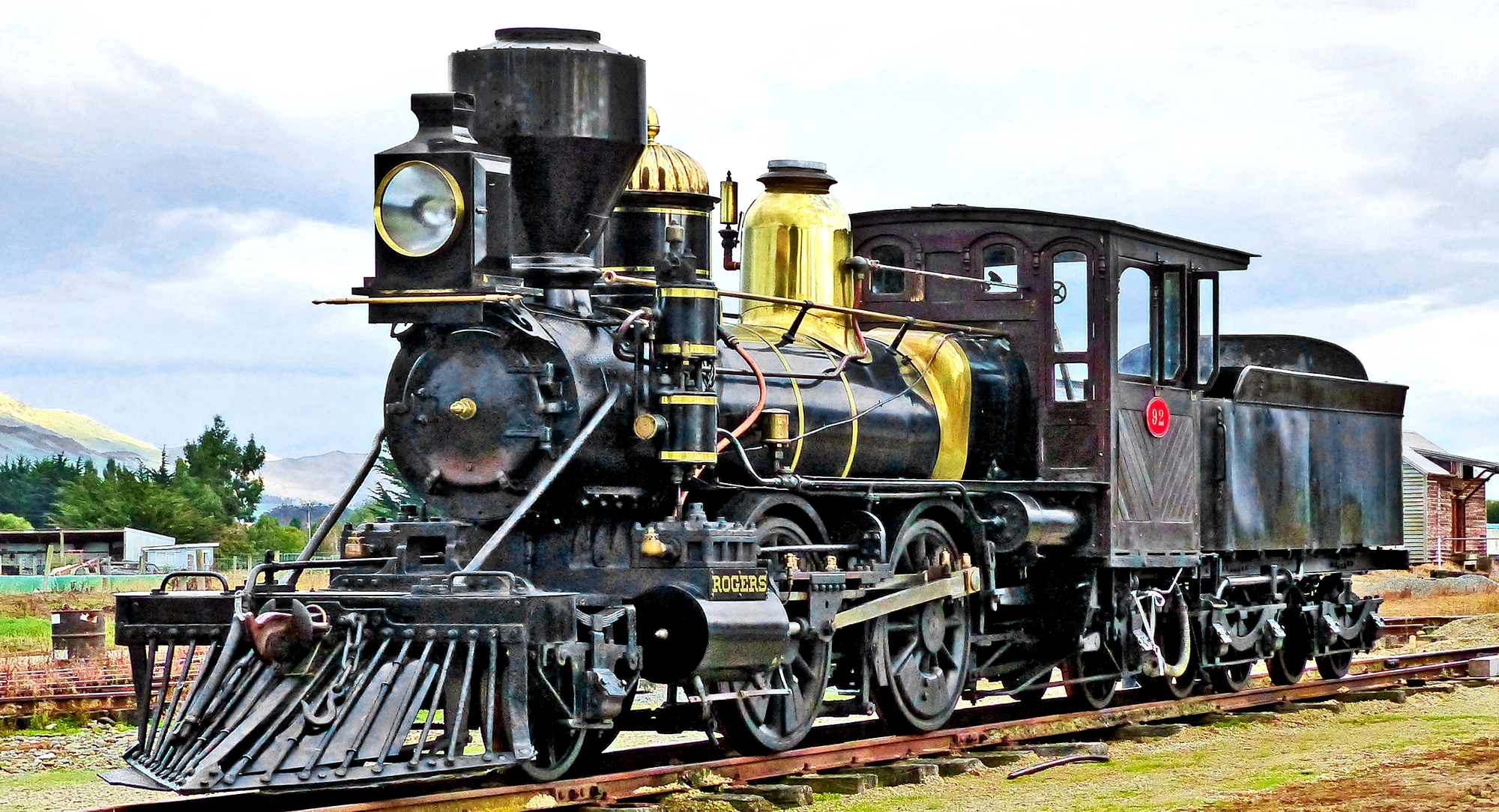 The New Zealand Railways Class K of 1877 is considered to be the first 2-4-2 tender locomotive
