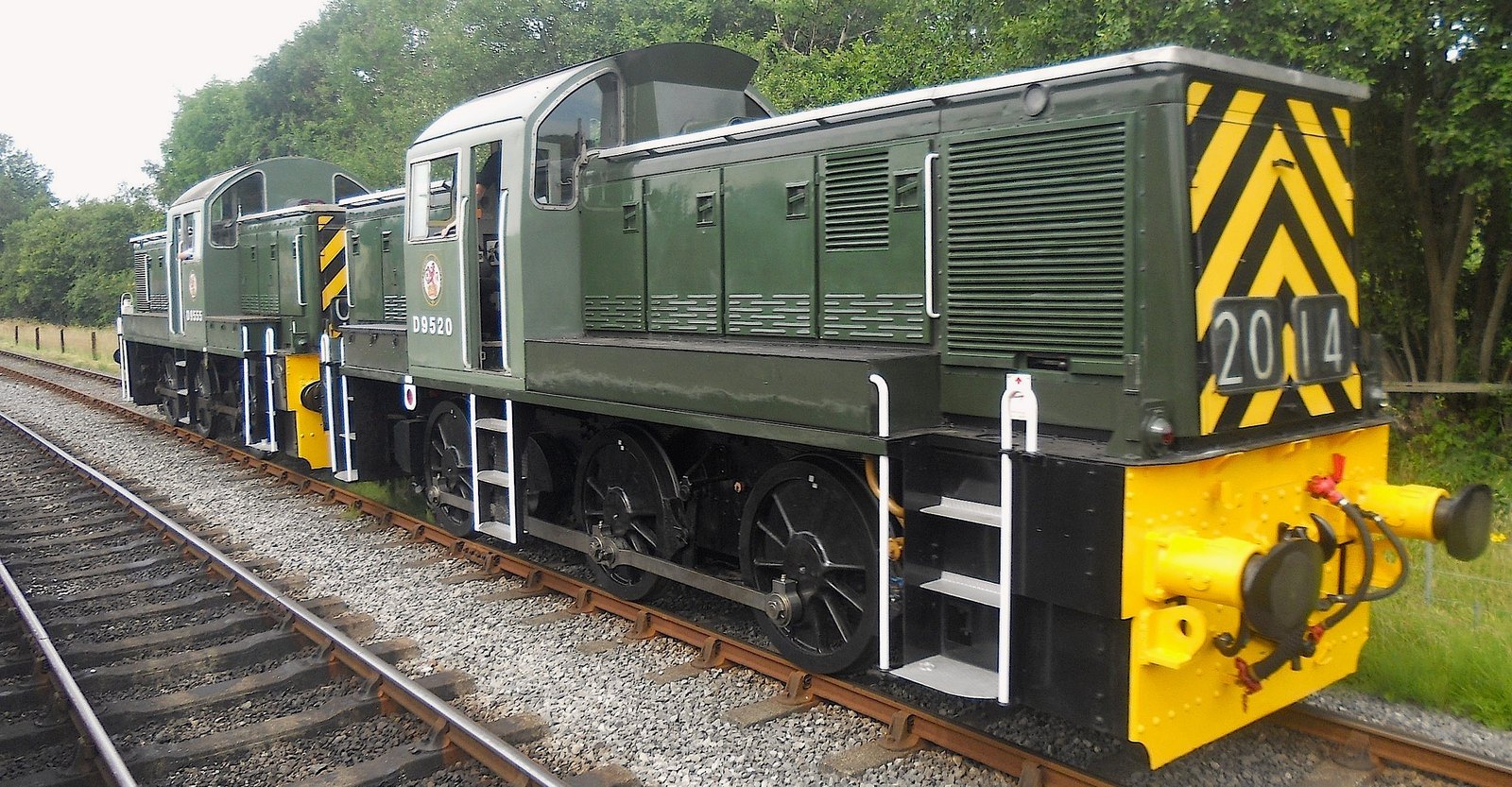 D9555 and D9520 in July 2014 at Rawtenstall