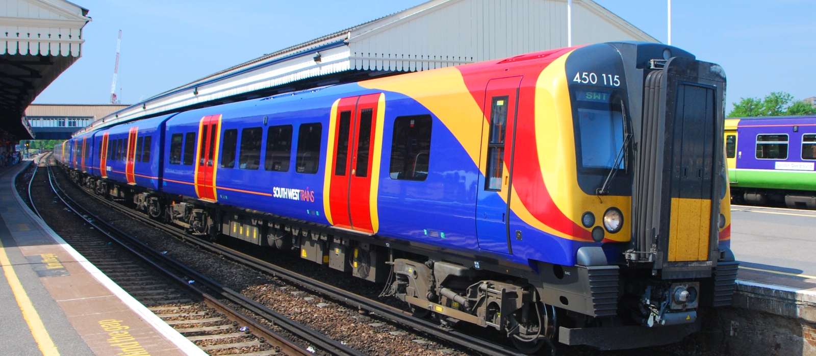 South West Trains 450/1 at Clapham Junction station in London
