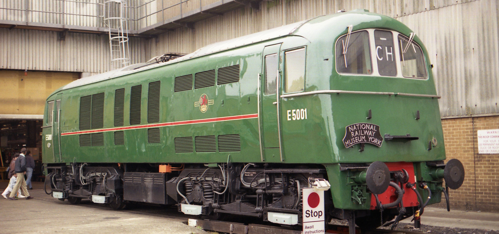 E5001 in December 1991 at Ashford works' 150th anniversary celebrations