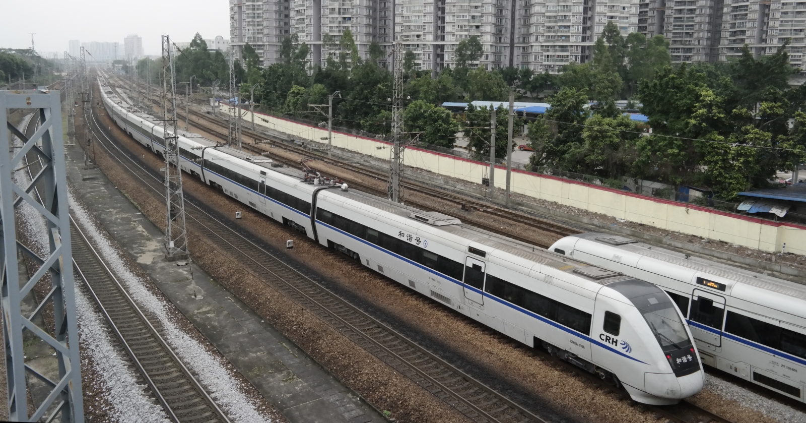 CRH1A-1106 in double with a second CRH1A