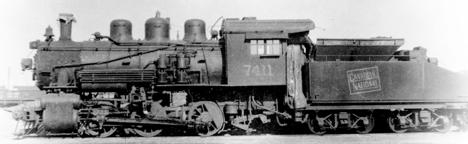 No. 7411 in May 1954 in Saskatoon