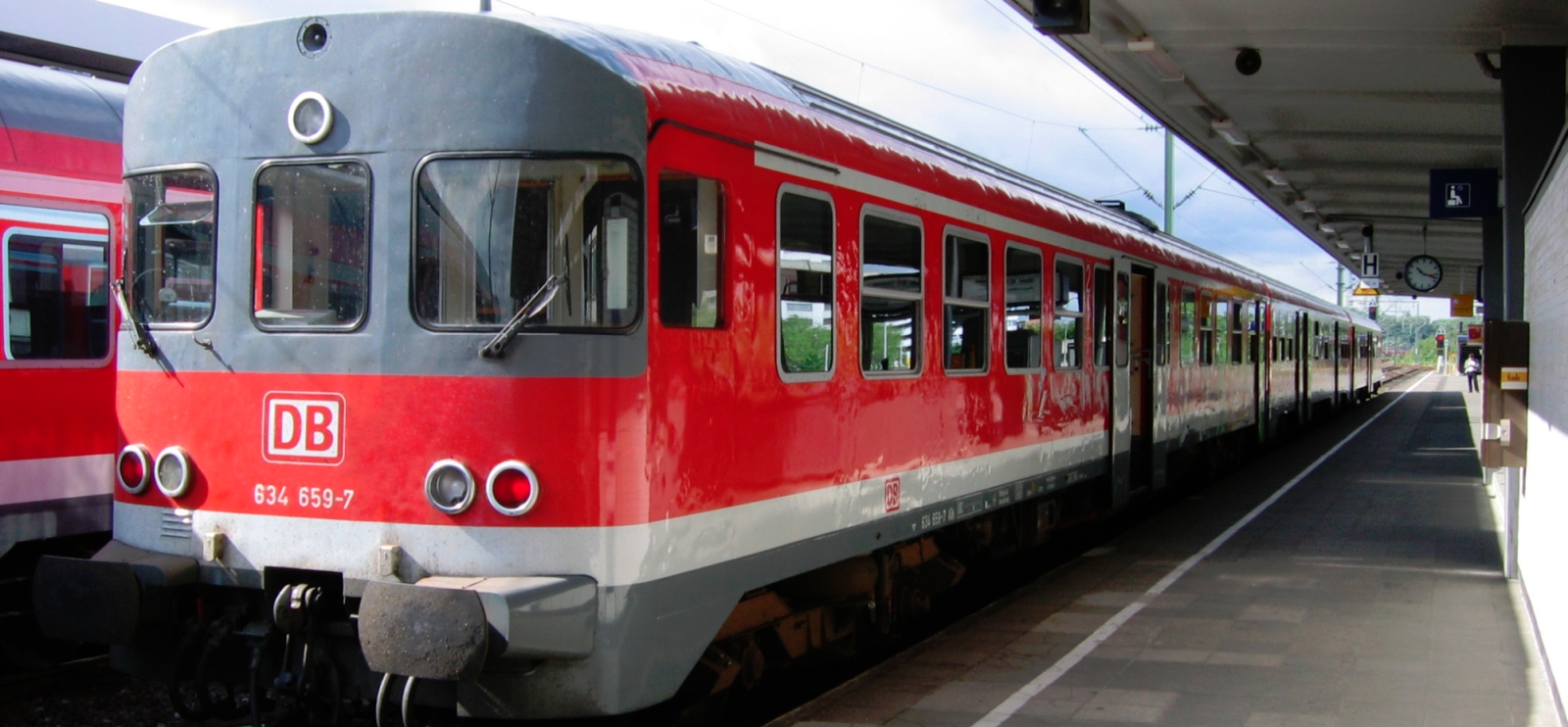 634 659 in Braunschweig station
