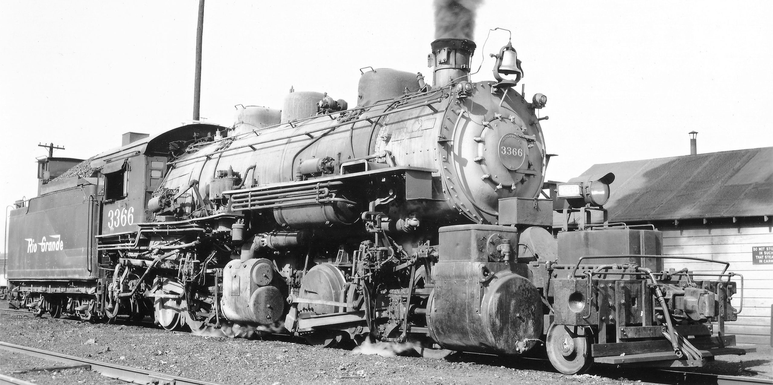 No. 3366 in April 1950 at Salt Lake City