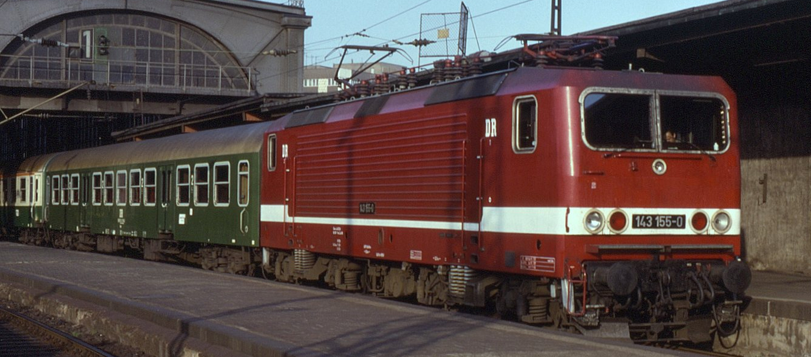 Already renumbered 143 155 in May 1992 in Dresden