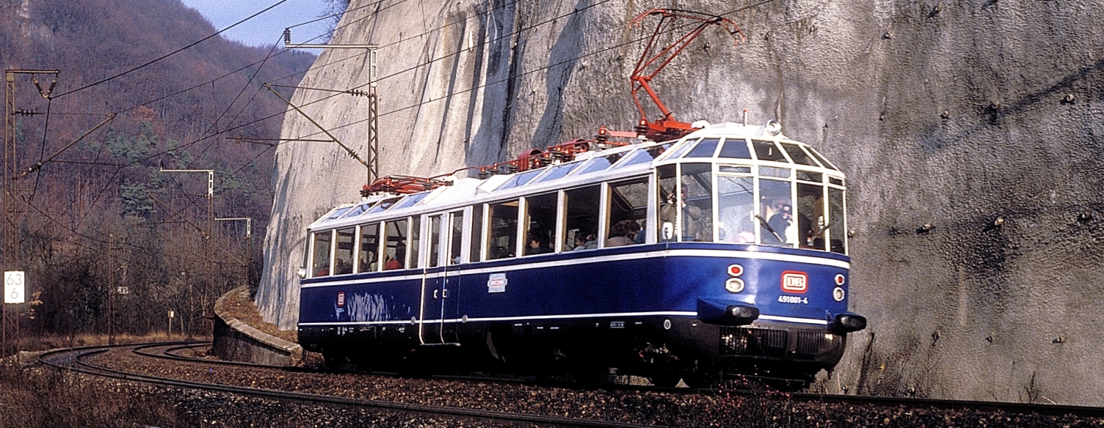 491 001 in January 1992 at the Geislinger Steige