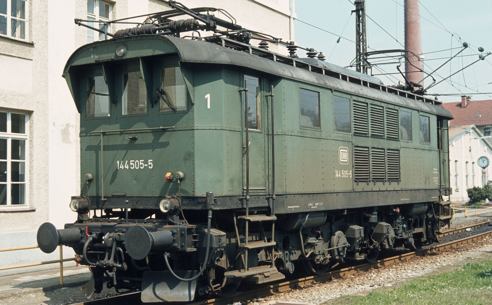 144 505 in April 1979 in Freilassing