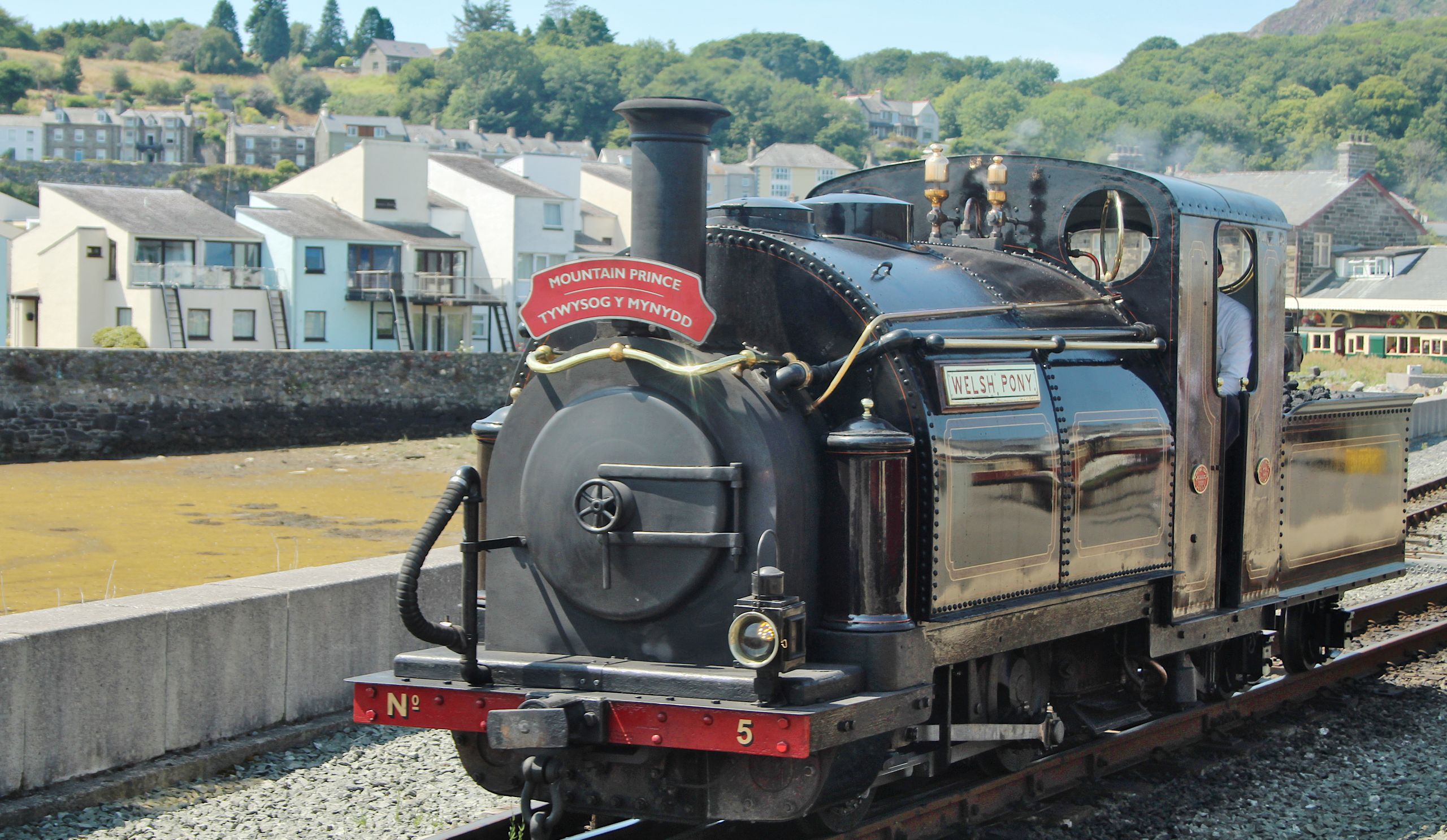 No. 5 “Welsh Pony” at Porthmadog harbour station