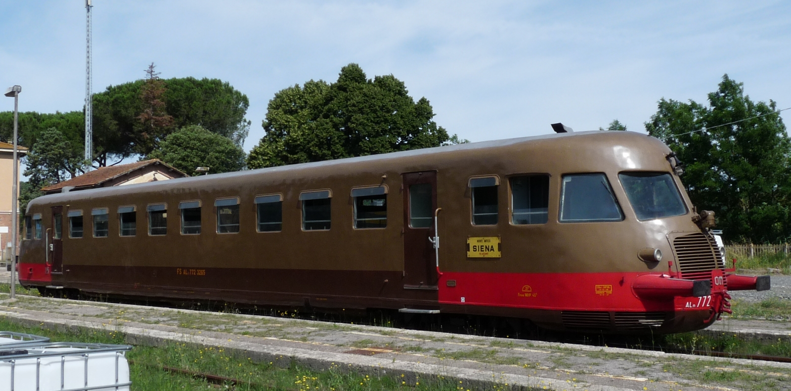 Preserved museum locomotive near Siena