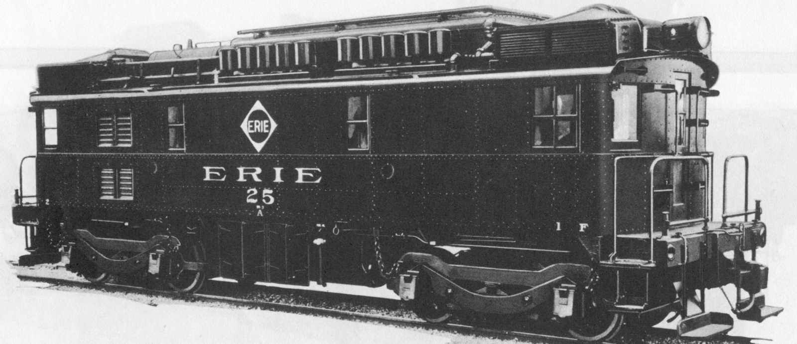 Erie Railroad No. 25 with the single 800 hp engine