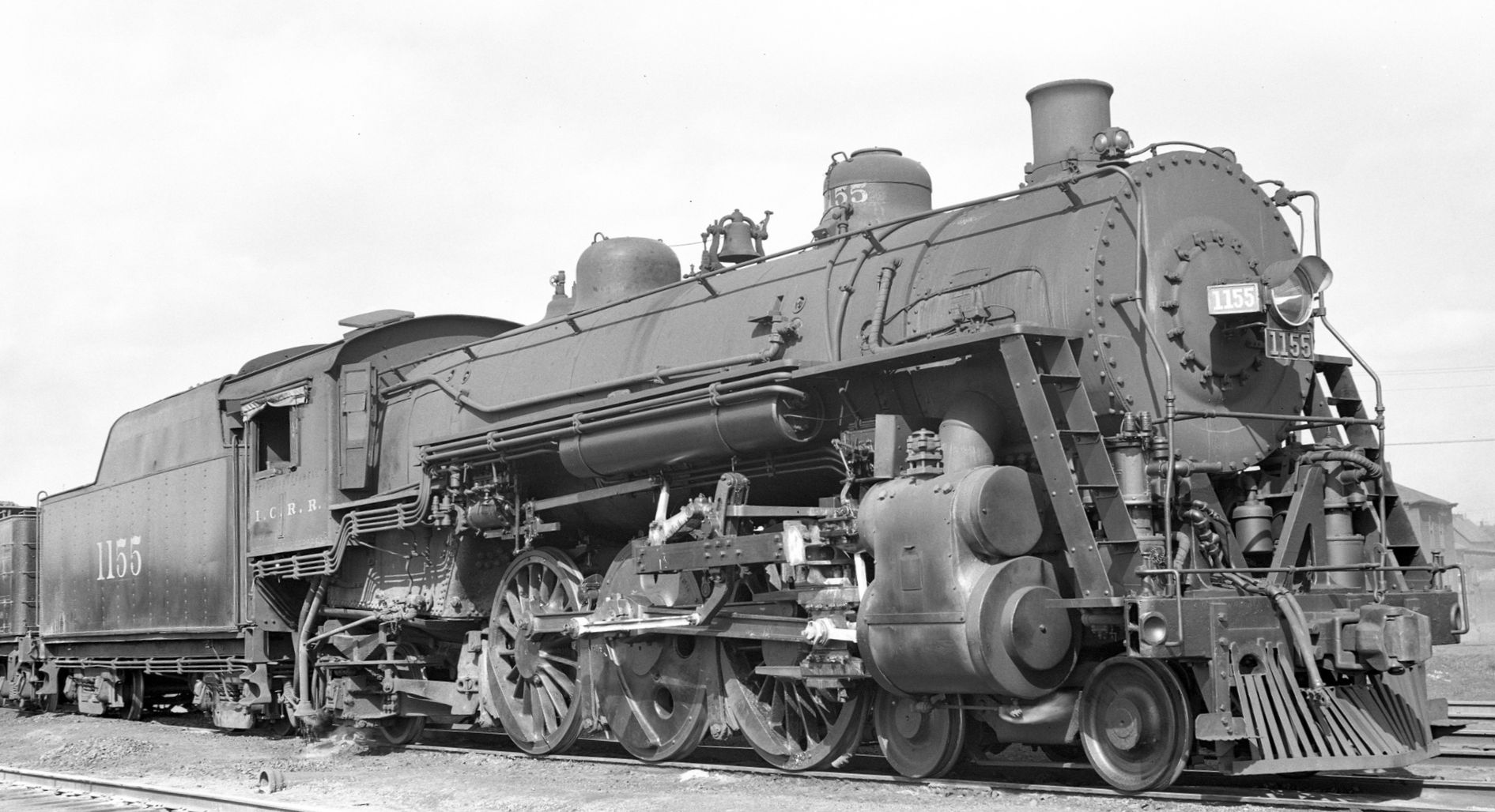 No. 1155 in March 1949 after the main drivers had been replaced with disc wheels