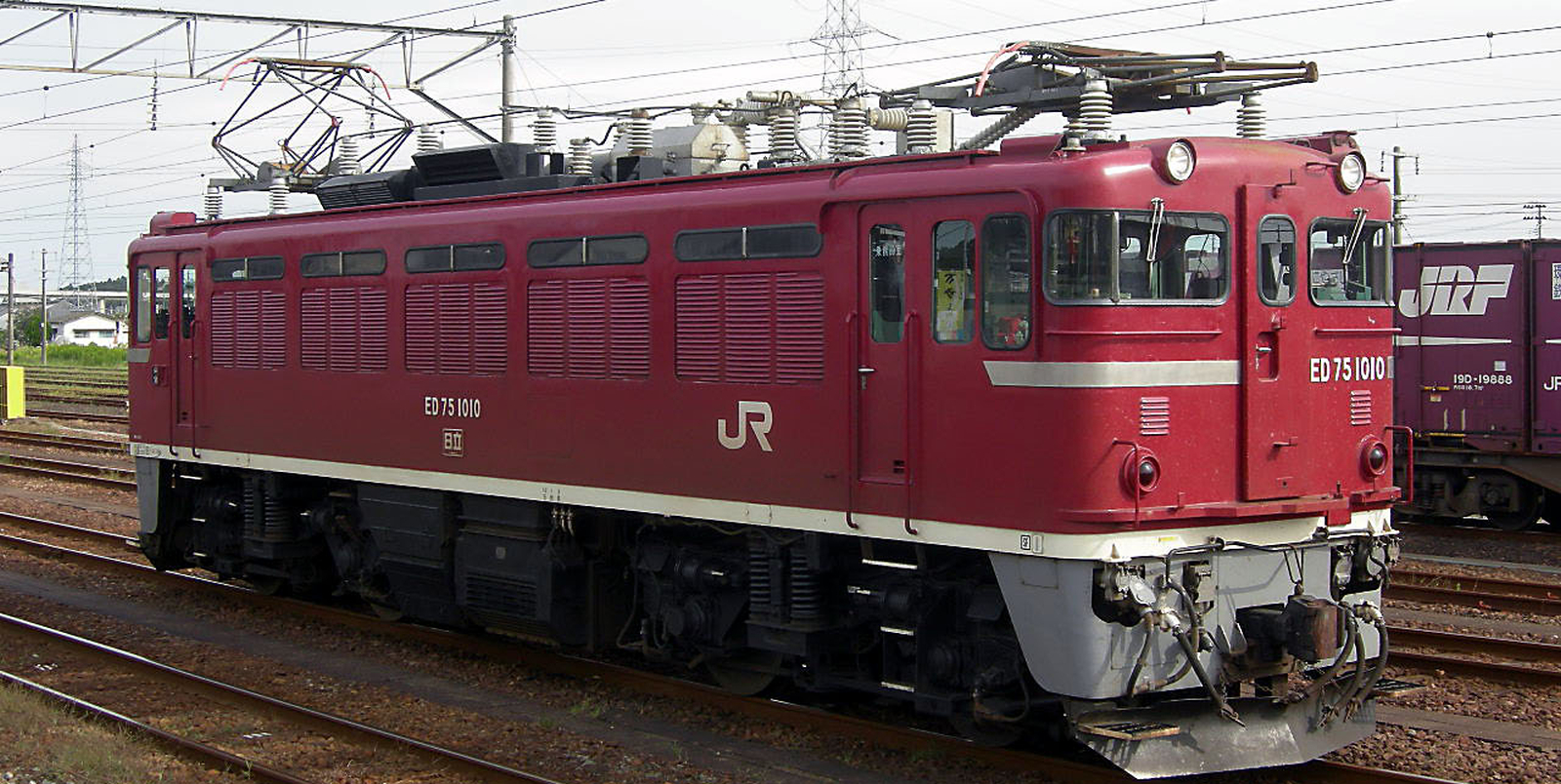 ED75 1010 in September 2008 at Rikuzen-Sanno station