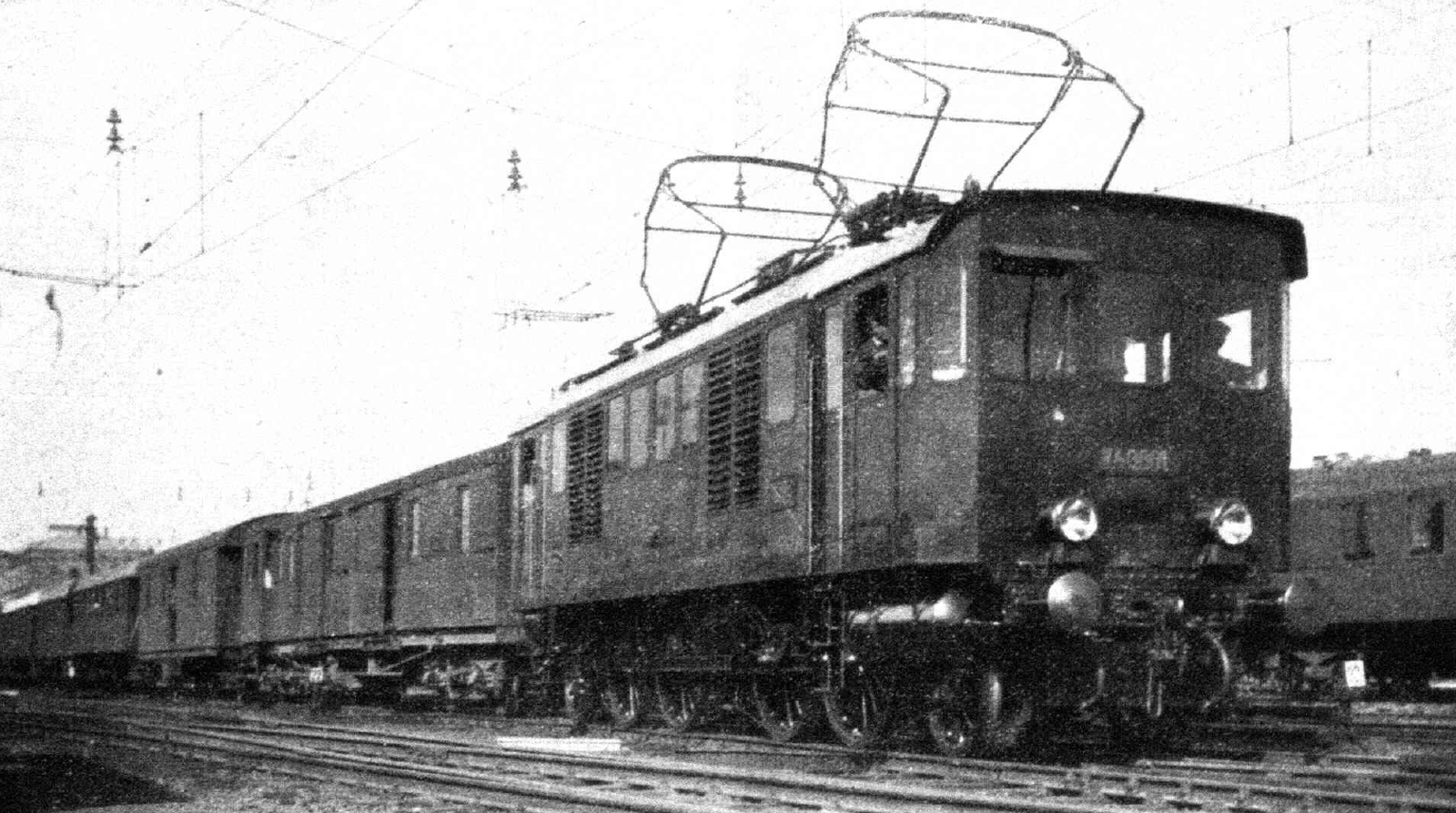 V40.002 with a passenger train