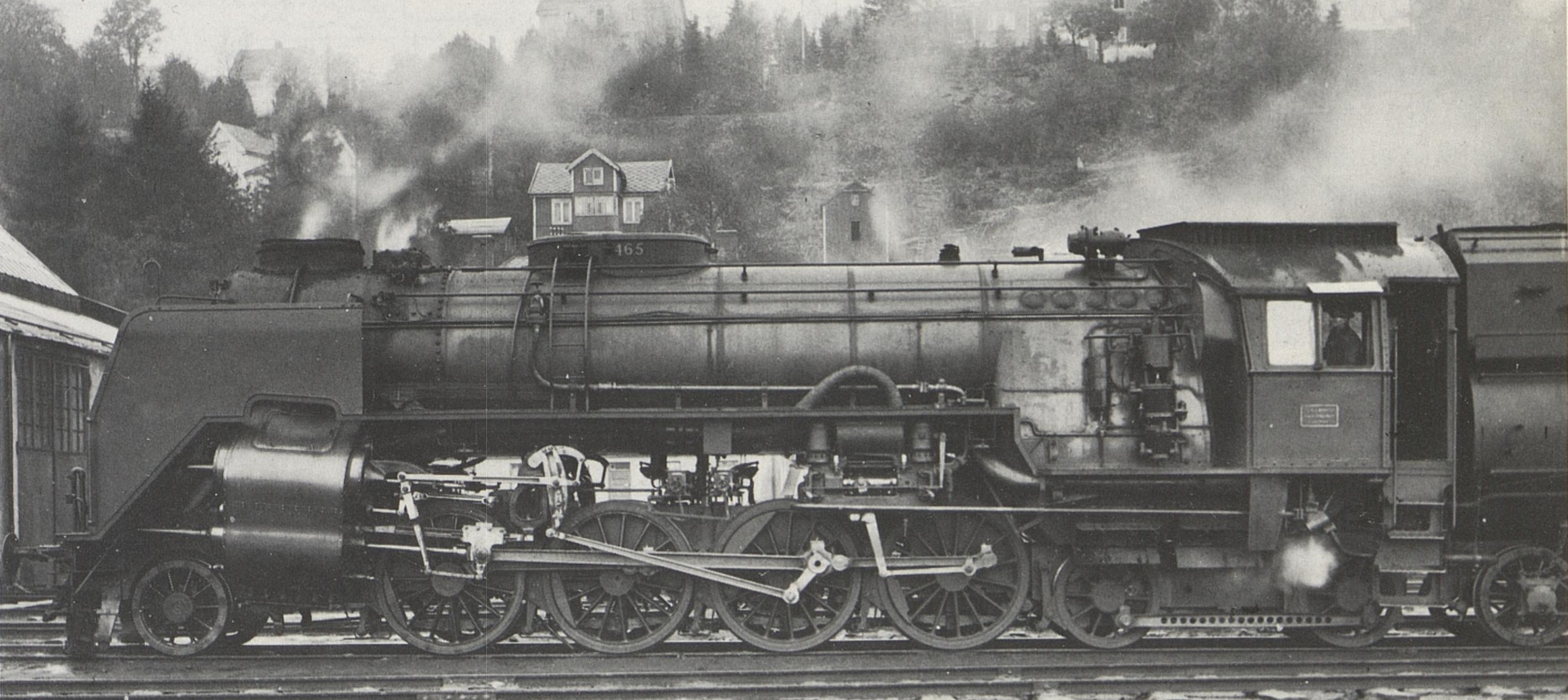 Type 49b No. 465 with clearly visible booster coupling rod