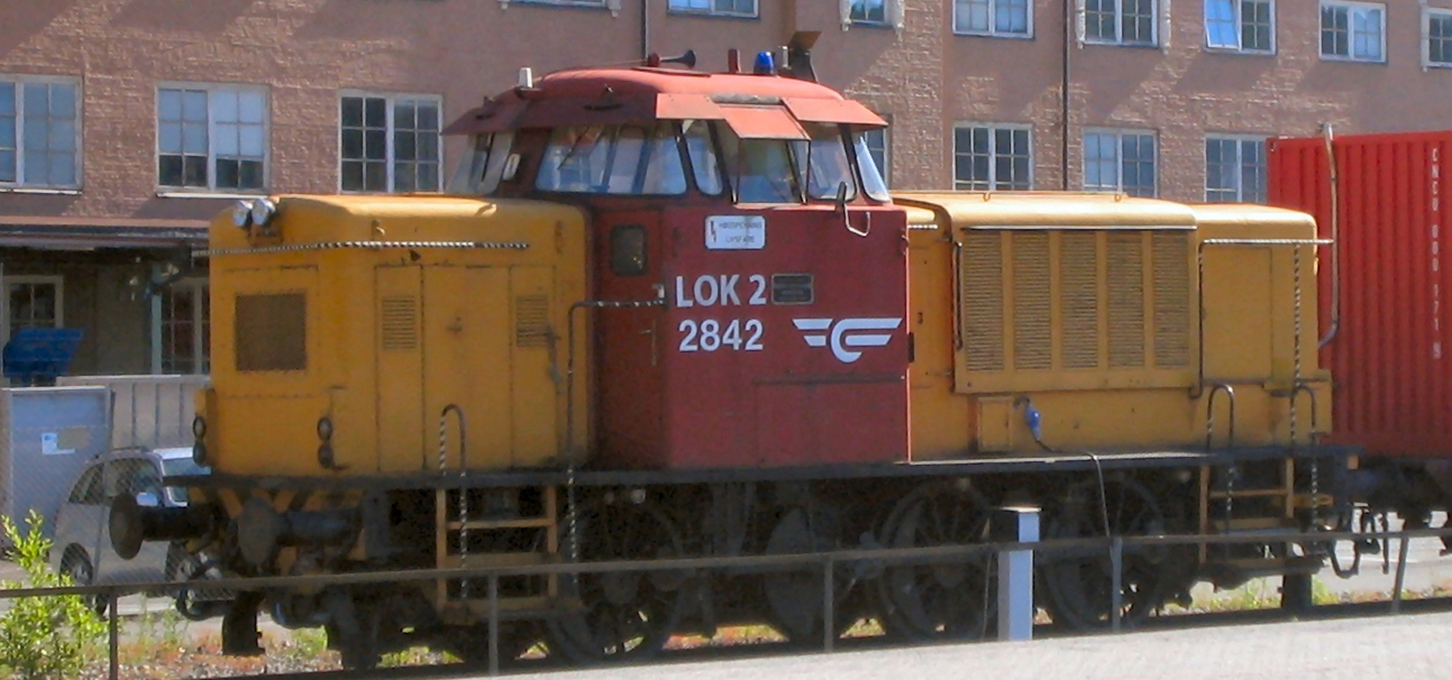 No. 2842 in June 2006 at Oslo Central Station