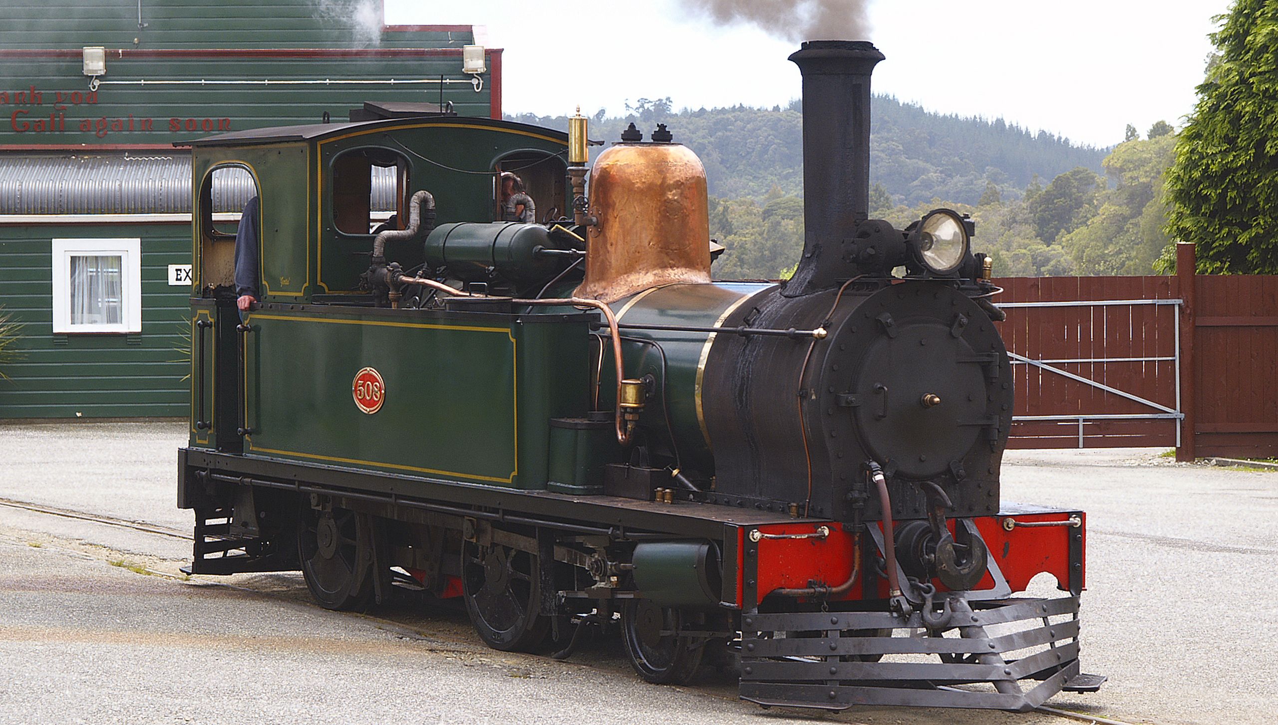 L 508 in November 2004 in the Shantytown Heritage Park