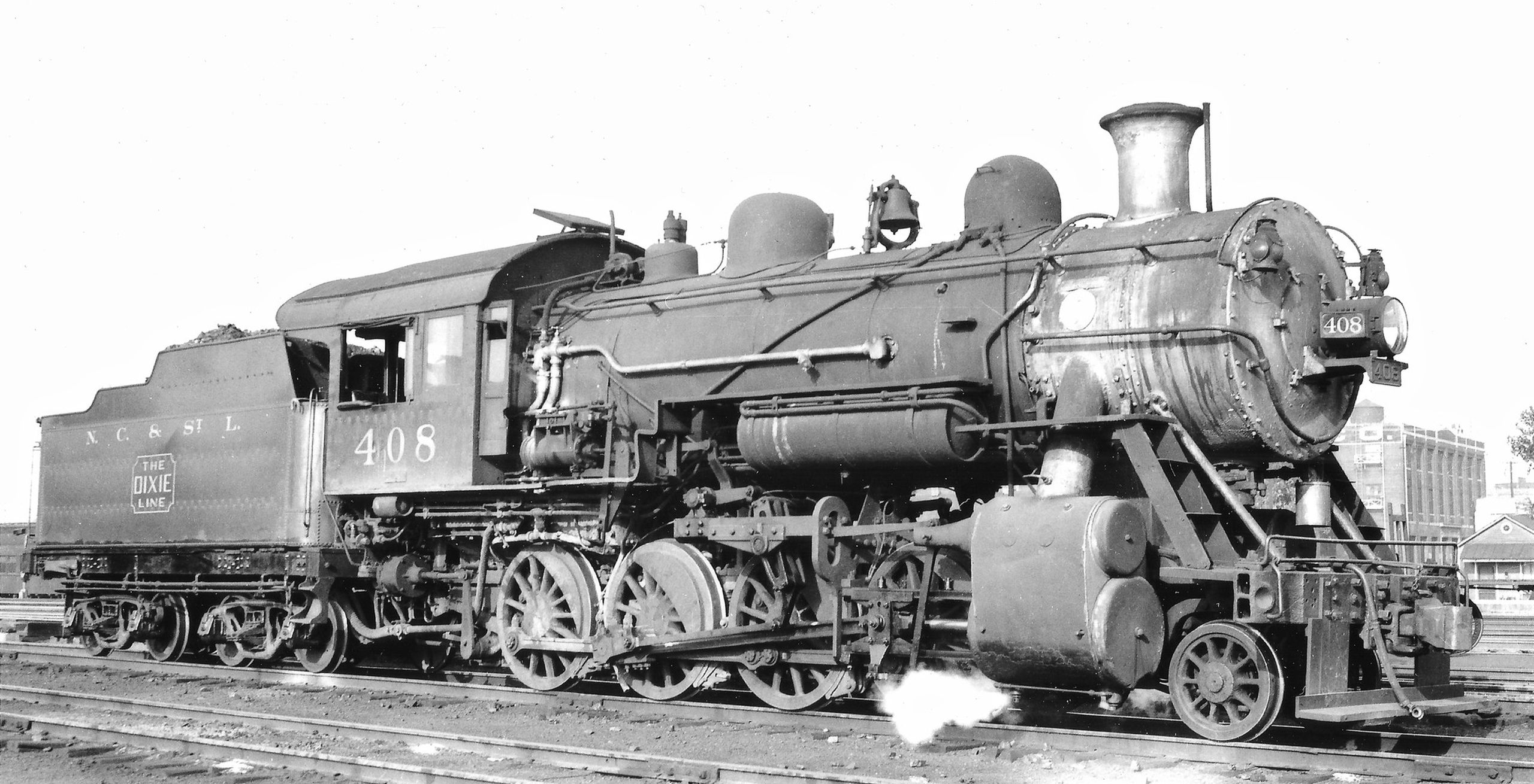 H7A-37 No. 408 in August 1940 at Memphis, Tennessee