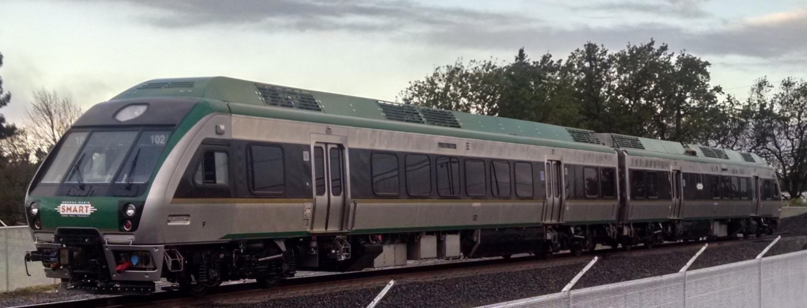 Two-car unit of SMART in April 2015 in Fulton, California