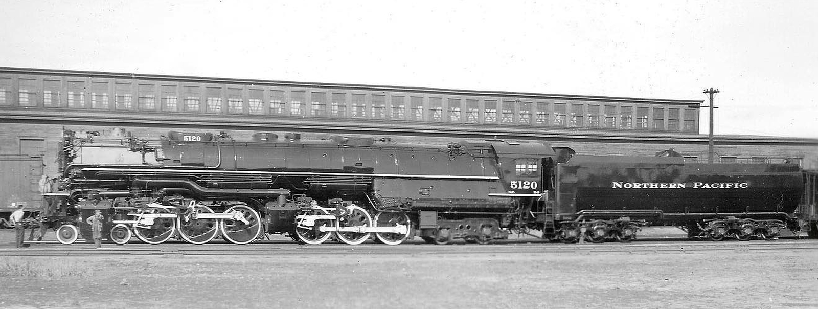 Still gleaming fresh from factory is Z-6 No. 5120 in th year 1937 in Duluth, Minnesota