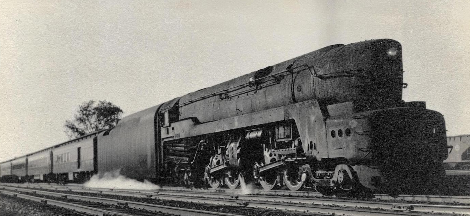 No. 5507 in December 1945 with a passenger train exiting Chicago