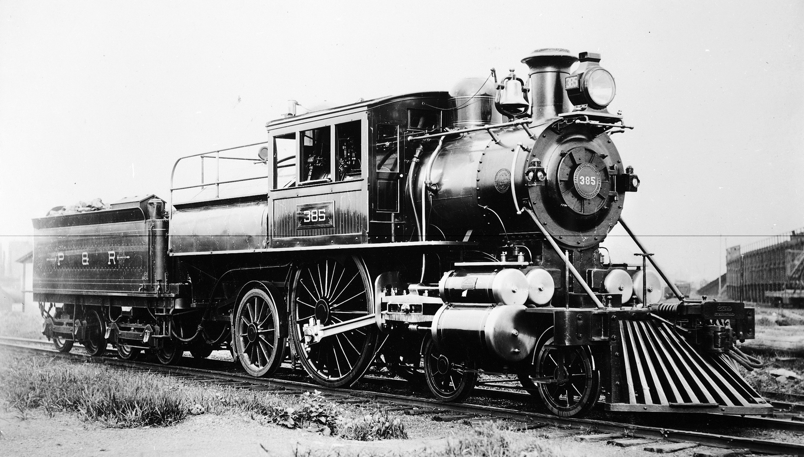The number 385 of the Philadelphia & Reading was one of the few 4-2-2s built outside Great Britain