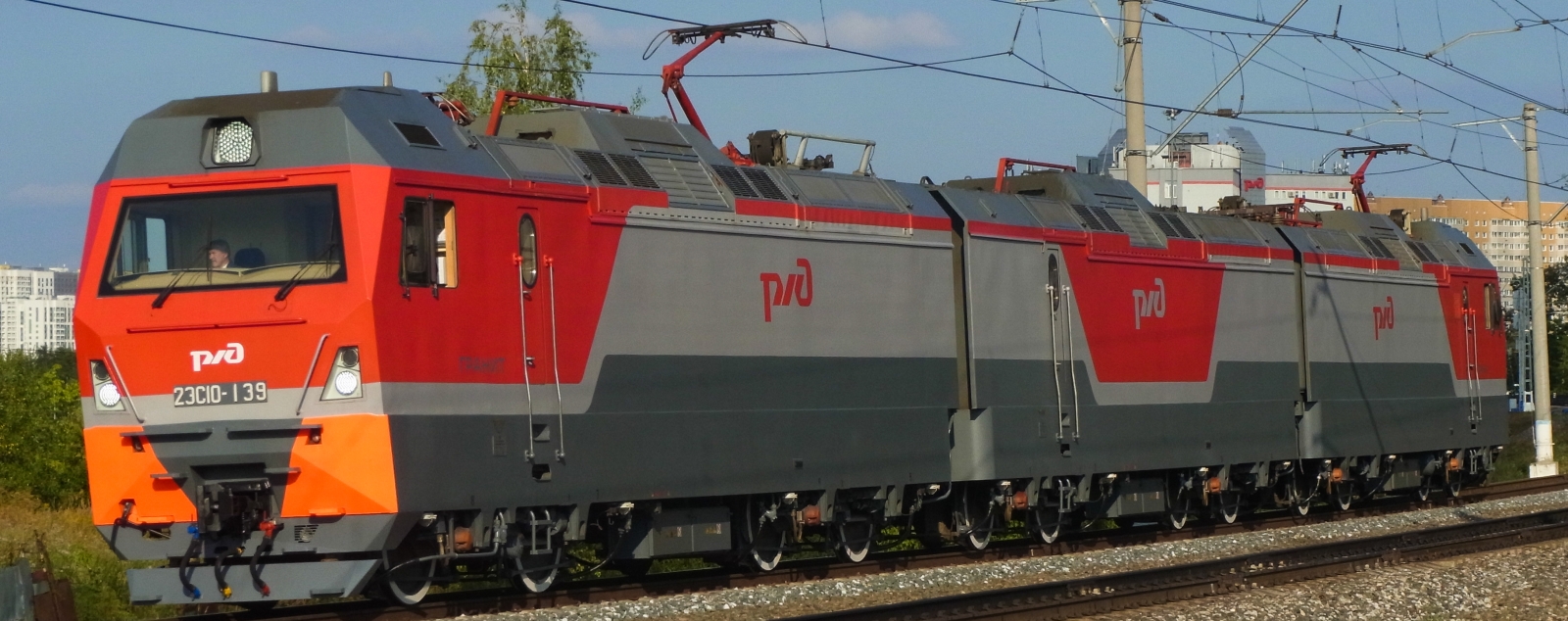 ЭС10-139 in August 2017 at the Shcherbinka Railway Test Ring