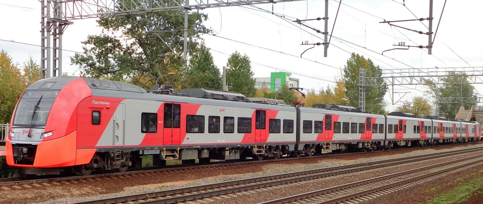 ЭС2ГП (ES2GP) in September 2019 at Likhobory station on the Moscow Metro ring line