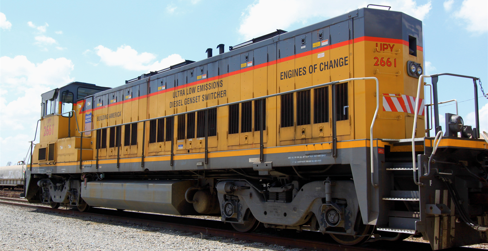 Union Pacific No. 2661, a former GE B23-7, in May 2011 at Houston, Texas