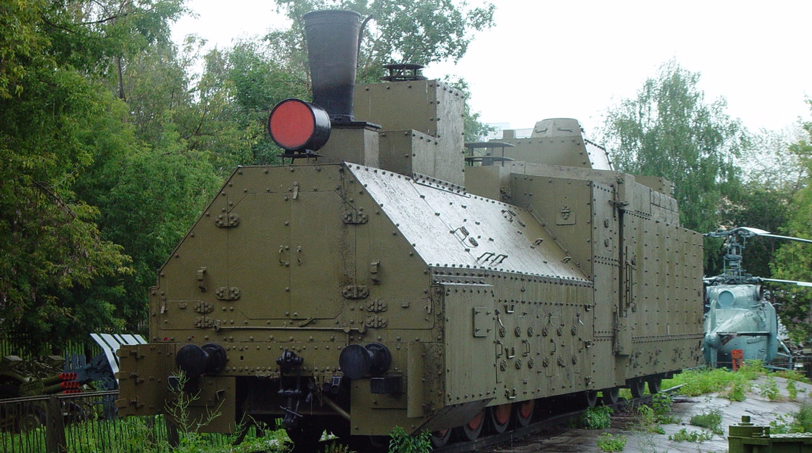 Armoured locomotive O<sub>?</sub> No. 5067 in the Central Museum of the Russian Armed Forces