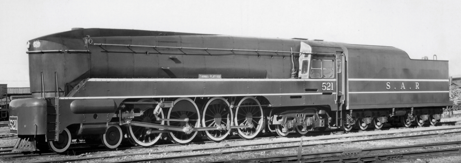 No. 521 immediately after its delivery in February 1944