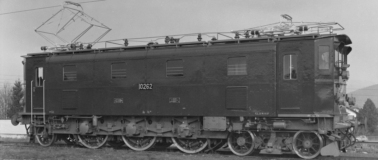 No. 10262 on an old photo