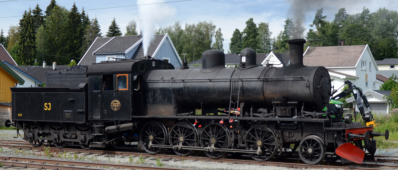 E<sup>II</sup> No. 1122 in August 2015 on the Krøderbanen