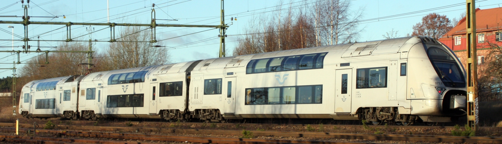 Three-car X40 in Nyköping