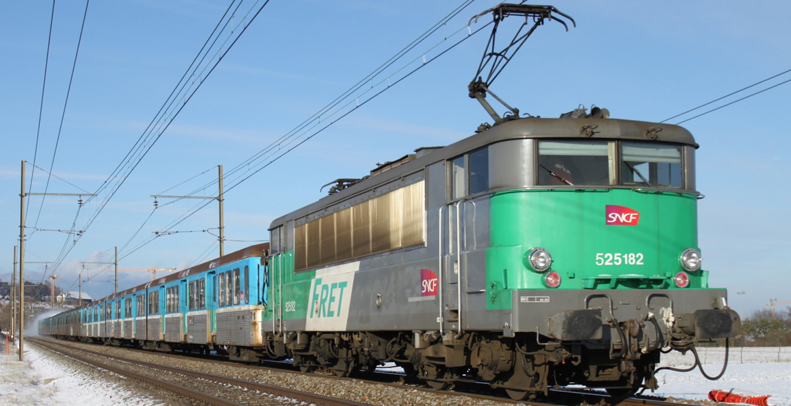 BB 25182 in January 2010 during the transfer of some RIO cars at Satigny