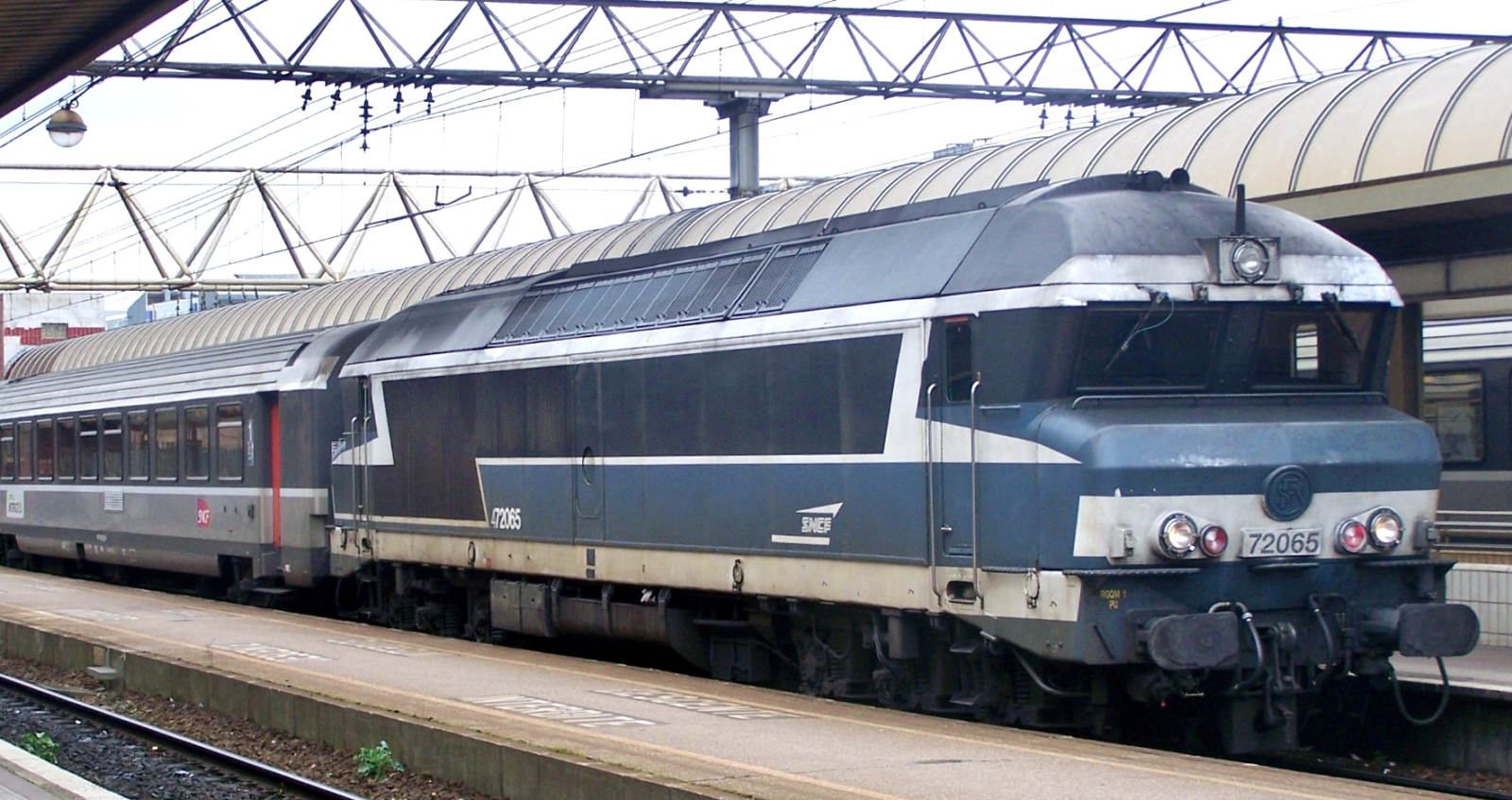 CC 72065 in February 2008 at Lyon-Part-Dieu station