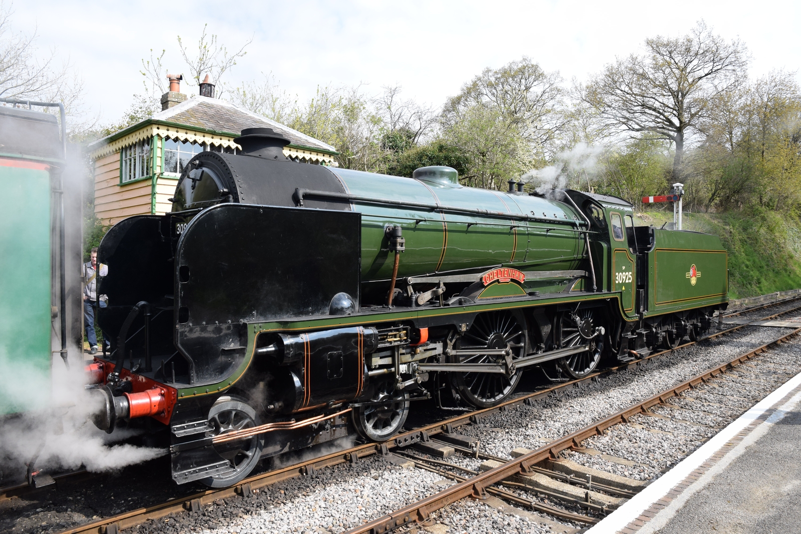 The “Schools class” of the British Southern Railway was only built from 1930 and was the most powerful 4-4-0 in Europe