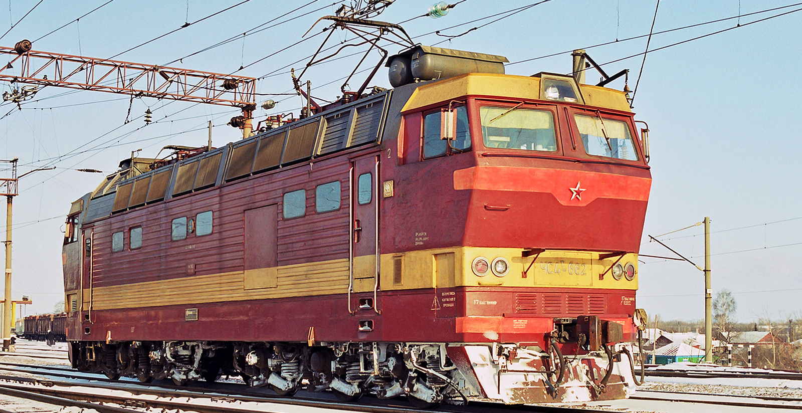 ЧС4<sup>Т</sup>-662 in February 2017 at Rtishchevo-I station, Saratov area