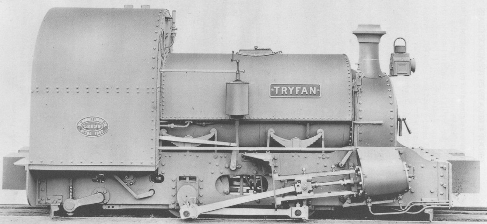 “Tryfan” on a Hunslet works photo