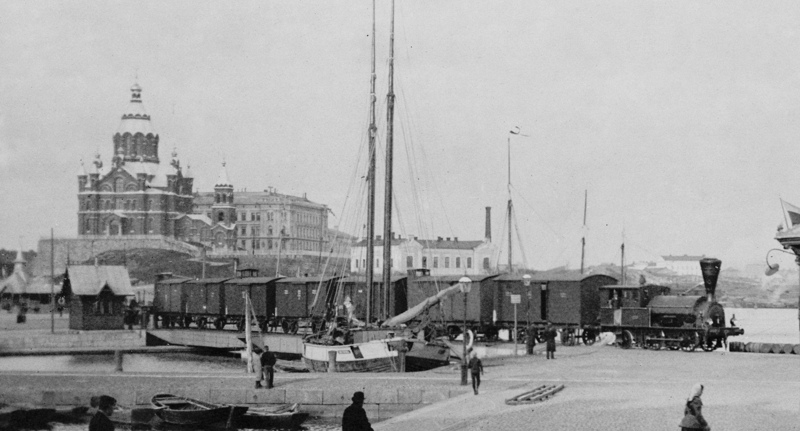 On the Helsinki port railway