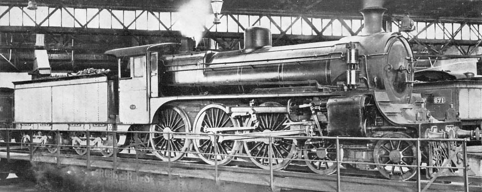 No. 986, which is still operational today, around 1916 on the turntable in what was then the North Melbourne depot