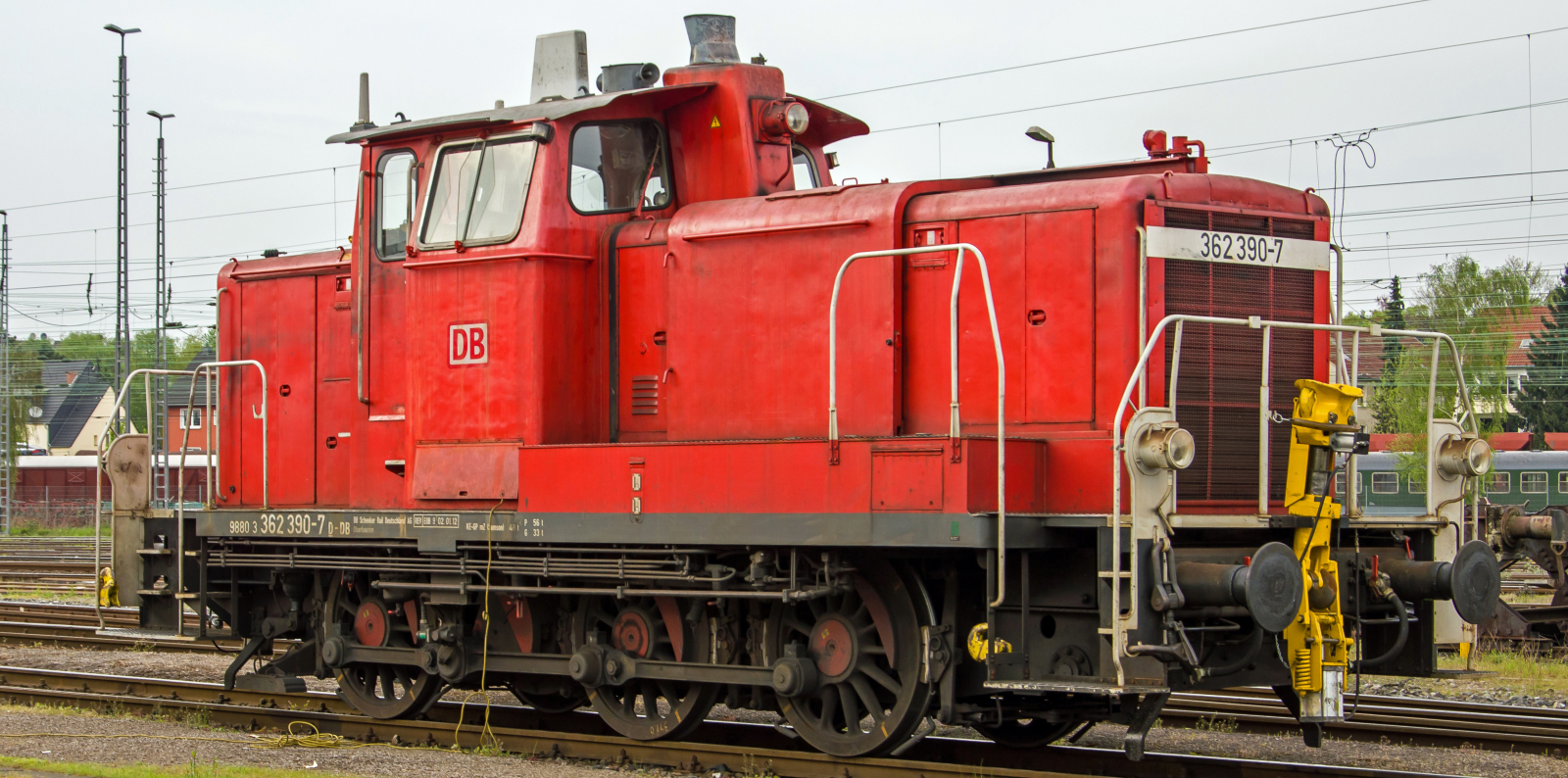 362 390 in April 2014 in Oberhausen-Osterfeld