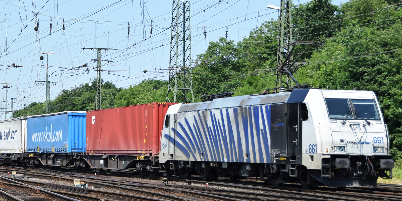 Lokomotion 185 661 in June 2015 just before the Gremberg marshalling yard